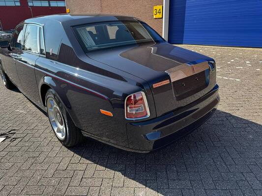 ROLLS-ROYCE PHANTOM